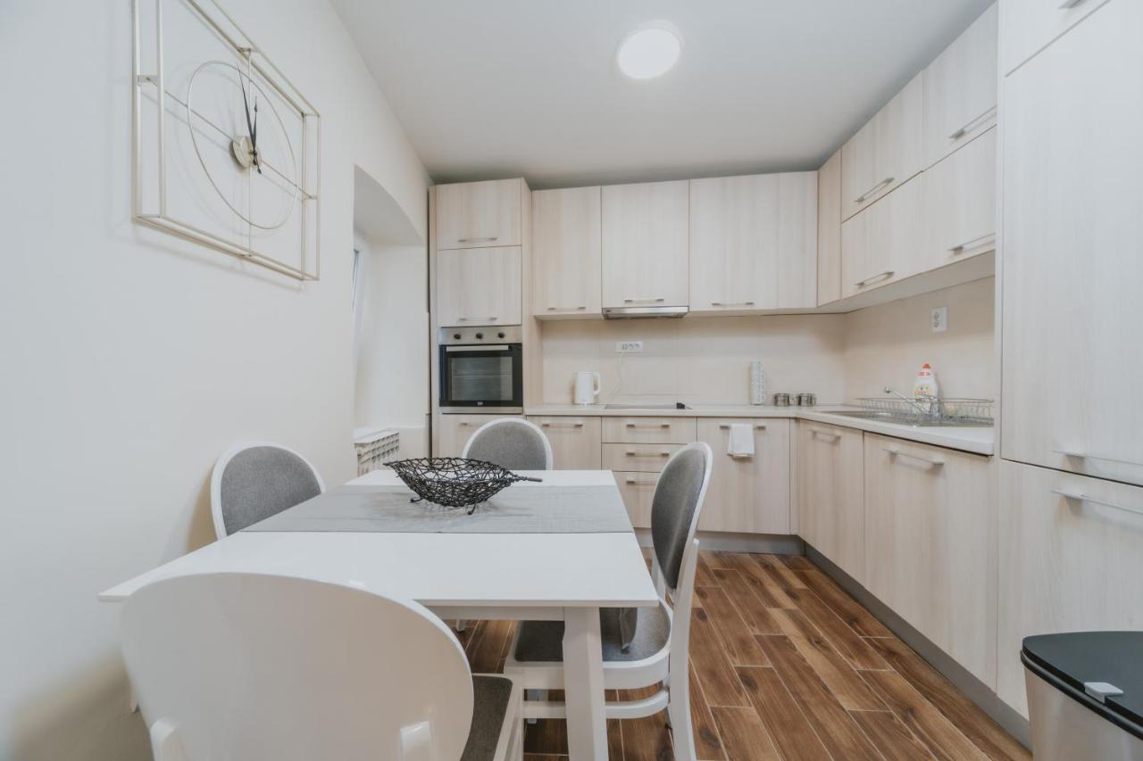 Regina Apartments Budva Extérieur photo